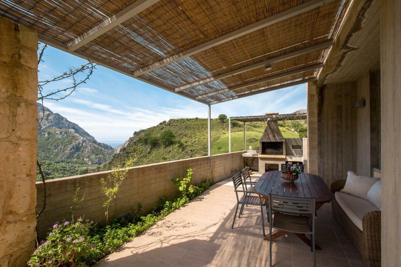 Anna Boutique Villas Mixorrouma Exterior photo